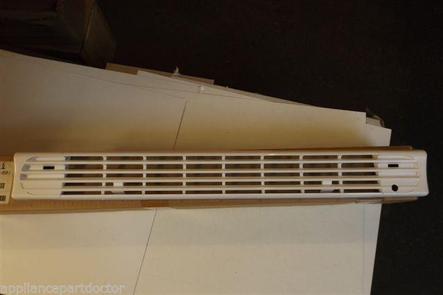 MAYTAG REFRIGERATOR 68001695 KICKPLATE KIT WHT NEW IN BOX