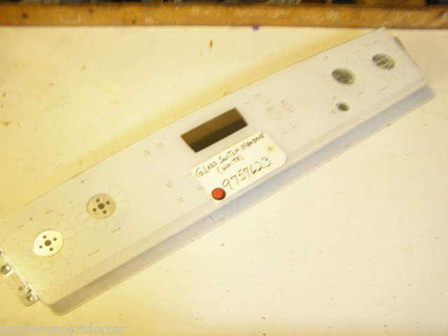 WHIRLPOOL STOVE 9757623  Glass Swtch Membrne (white)     USED