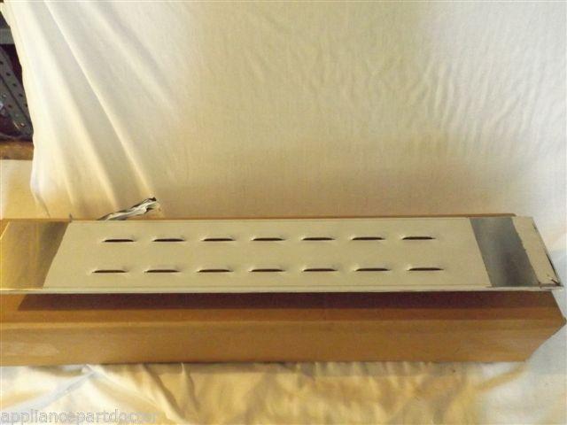 MAYTAG JADE STOVE 1334901Q Kick Plate Assy, Jtrh36 (svc)  NEW IN BOX