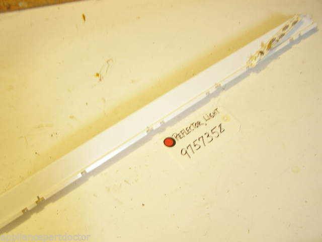 WHIRLPOOL STOVE 9757358  Reflector, Light  USED