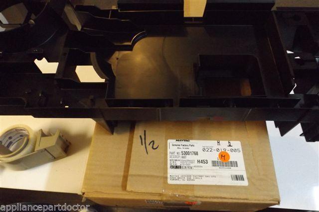 WHIRLPOOL AMANA MICROWAVE 53001768 Duct   NEW IN BOX