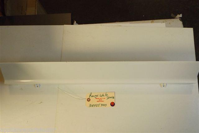 KENMORE STOVE 318935900   Range white service  some scratches    NEW W/O BOX