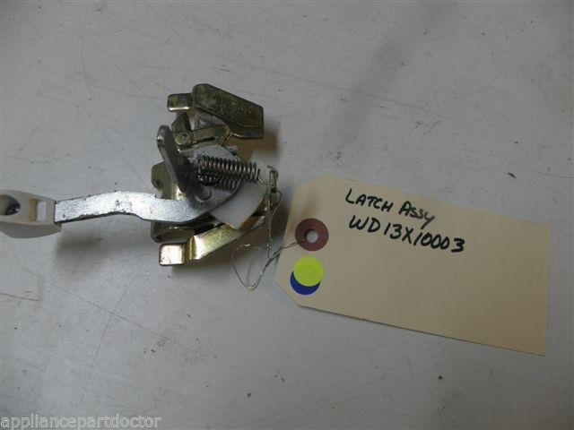 HOTPOINT DISHWASHER WD13X10003 LATCH USED PART ASSEMBLY