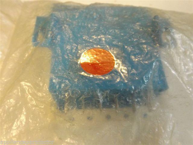 Amana Stove  R0703584  MODULE  2 + 1 SPARK   NEW IN BOX