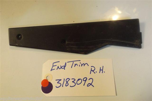 WHIRLPOOL STOVE 3183092 End Trim R.h. (black)   used part