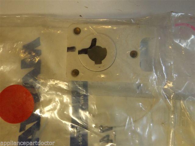 Maytag Magic Chef Stove  7403P146-60  Switch, Oven Igniter    NEW IN BOX
