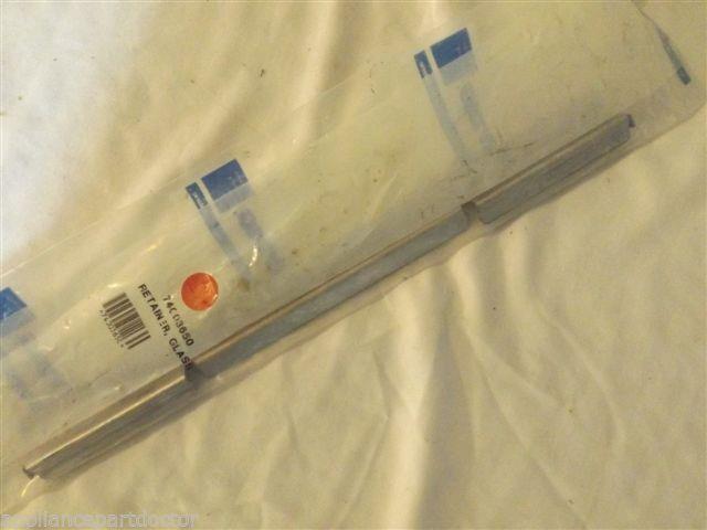MAYTAG/JENN AIR/SAMSUNG STOVE 74003650 Retainer, Glass  NEW IN BOX