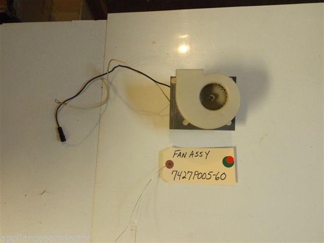 Magic Chef  STOVE 7427P005-60  Fan    used