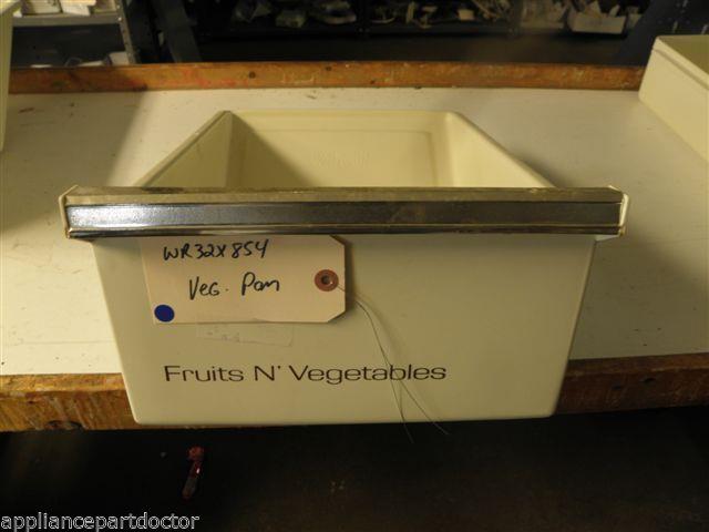 GE REFRIGERATOR WR32X854 VEG PAN USED PART ASSEMBLY FREE SHIPPING