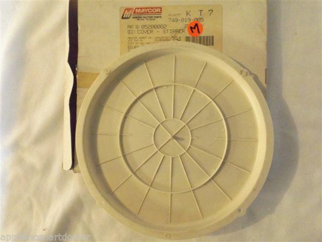 AMANA MAGIC CHEF MICROWAVE 05200082 Cover - Stirrer     NEW IN BOX