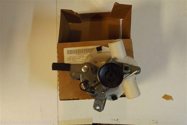 WHIRLPOOL ROBERTSHAW  WASHER  8100-365 WATER DRAIN PUMP  NEW IN BOX