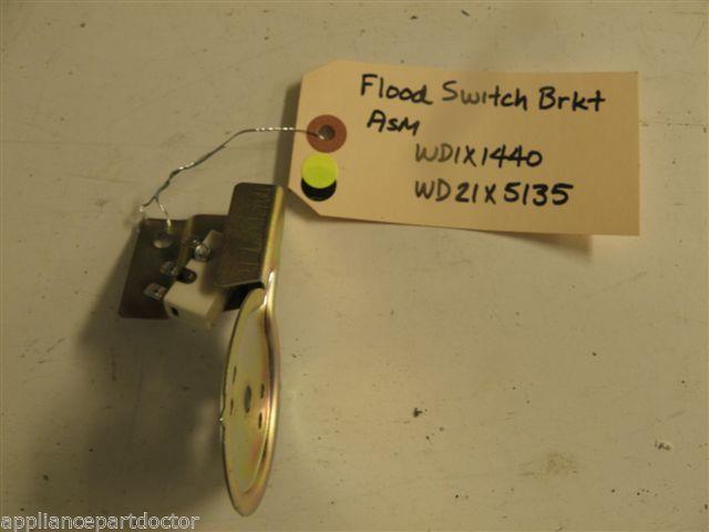 HOTPOINT DISHWASHER WD1X1440 WD21X5135 FLOOD SWITCH BRKT USED PART ASSEMBLY F/S