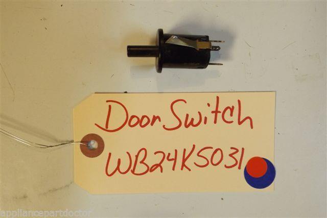 KENMORE STOVE WB24K5031 Door Switch   USED PART
