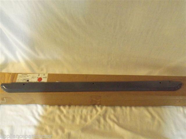 MAYTAG STOVE 74007359 Trim, Vent (gry)    NEW IN BOX