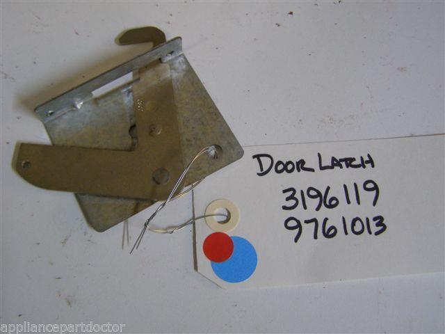 KENMORE STOVE 3196119 9761013  DOOR LATCH USED PART