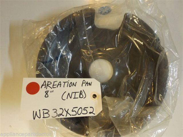 GE Stove  WB32X5052  AREATION PAN 8