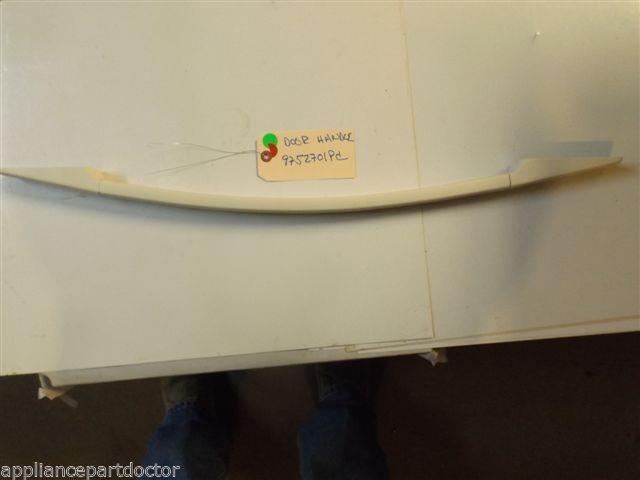 WHIRLPOOL STOVE 9752701PC Handle, Door (biscuit) USED