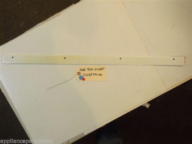 MAYTAG STOVE 7728P094-60 Insert, Door Trim (wht) used