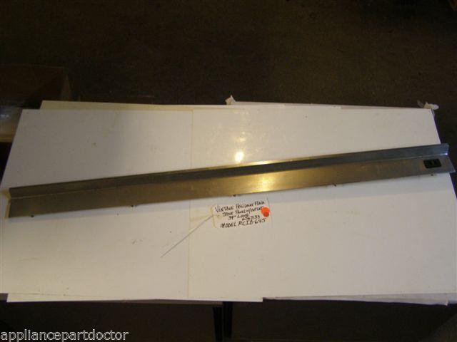 Model RCIB-645 Vintage Frigidaire Flair Stove Panel W/Outlet 39