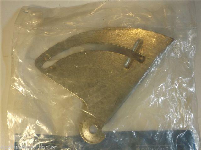 GE Gas Stove  WB10K10  HINGE BRO RT   NEW IN BOX