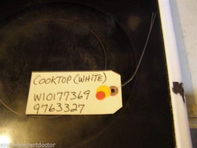 Whirlpool STOVE  W10177369  9763327  Cooktop (white) Chip/Dent used