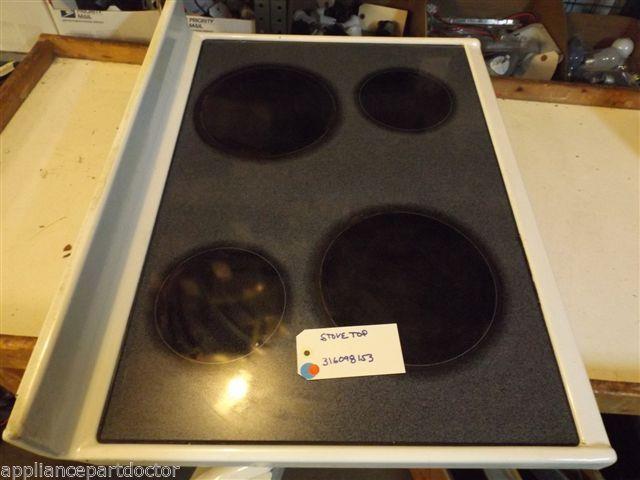TAPPAN STOVE  316098153 Panel-smoothtop Asm White (CHIPS & SCRATCHES)  USED