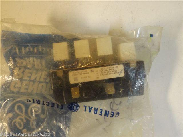 GE Dryer WE4X284  Push Button Switch NEW IN BOX
