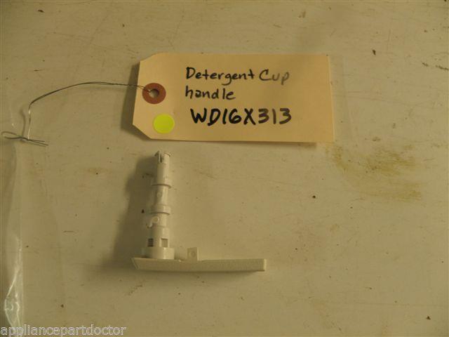 GENERAL ELECTRIC DISHWASHER WD16X313 DETERGENT CUP SHAFT HANDLE USED PART