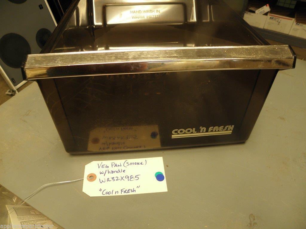 REFRIGERATOR WR32X985 VEGETABLE PAN (cool n fresh) (smoke)    USED PART
