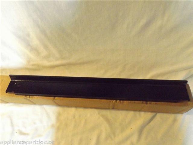 AMANA CALORIC STOVE  32054201B Trim, Door Top (blk)   NEW IN BOX