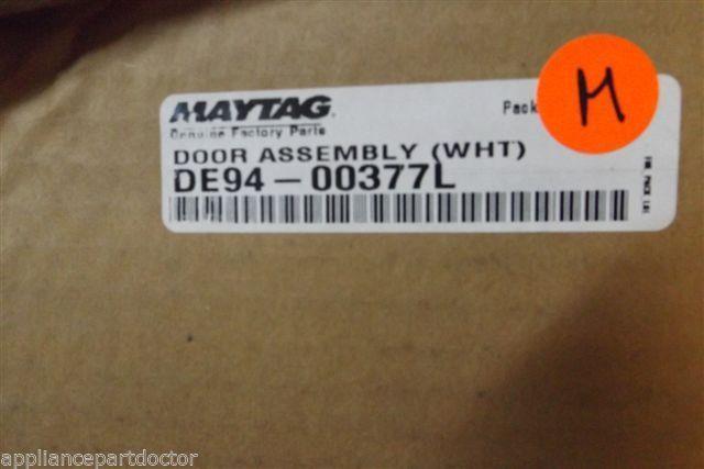 MAYTAG MICROWAVE DE94-00377L DOOR ASSY WHT.  NEW IN BOX