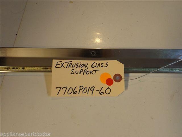 Magic Chef  STOVE 7706P019-60  Extrusion, Glass Support    used