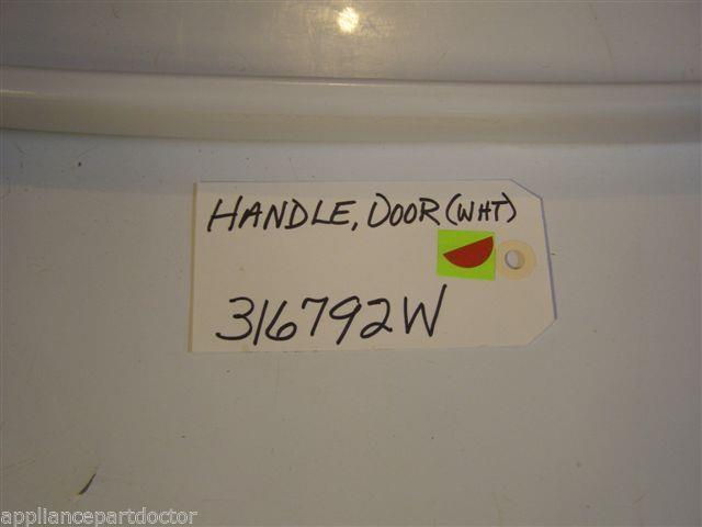 Amana STOVE 316792W  Handle, Door (wht) Touch up dimple  USED