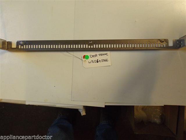 STOVE WB5GK5066  OVEN DOOR FRAME  USED