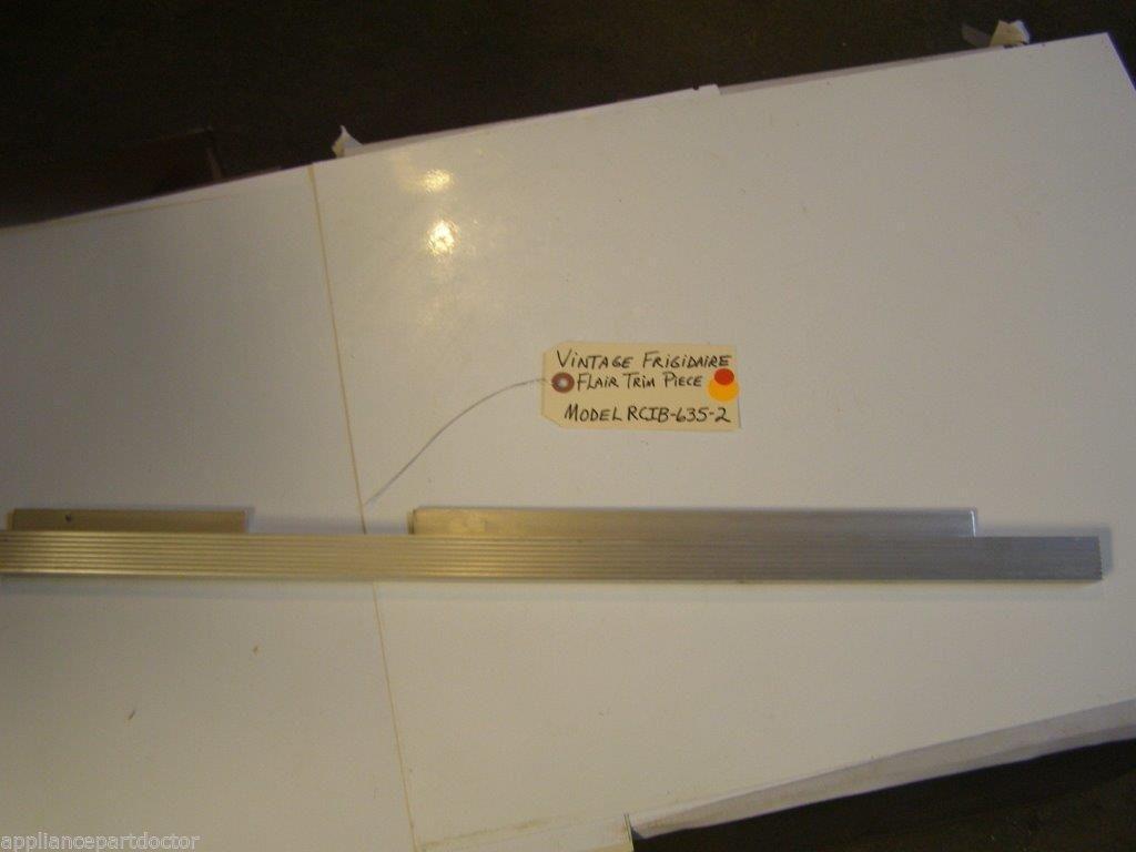 Model RCIB-635-2 Vintage Frigidaire Flair Stove Trim Piece