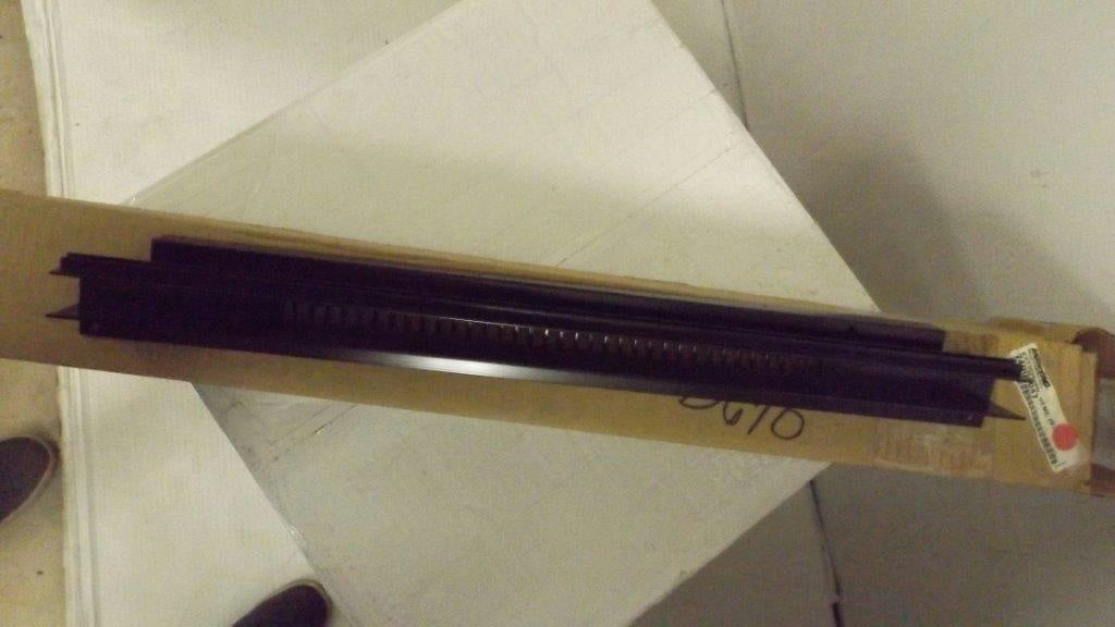 MAYTAG WHIRLPOOL STOVE 74004047 ESTRUSION VENT BLACK NEW