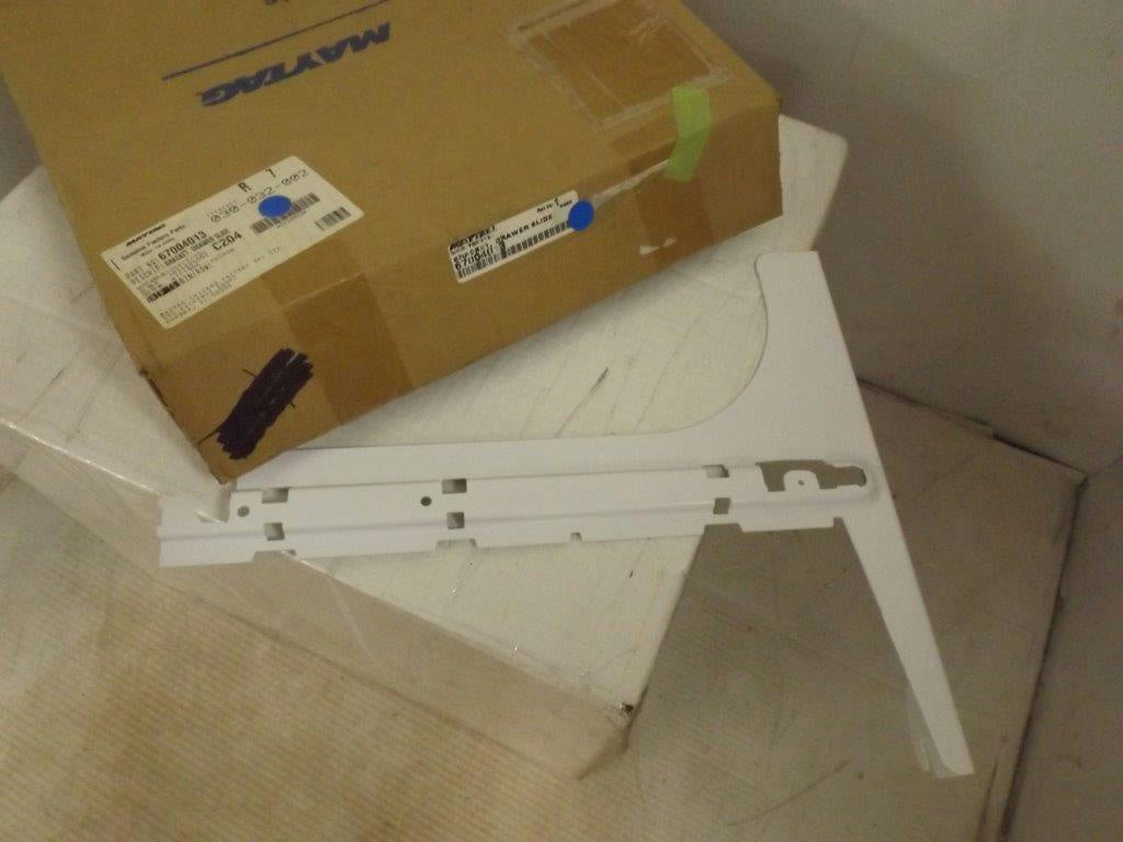 MAYTAG WHIRLPOOL REFRIGERATOR 67004013 DRAWER BRACKET GLIDE NEW