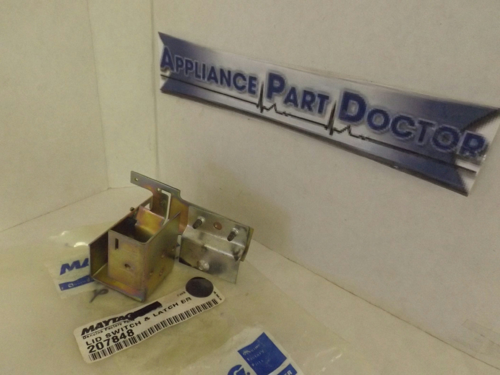 MAYTAG WHIRLPOOL WASHER 207848 LID SWITCH & LATCH NEW