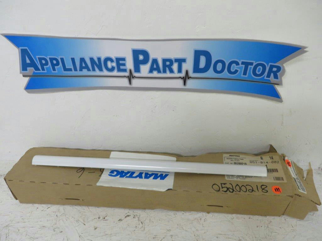 MAYTAG WHIRLPOOL MICROWAVE 05200218 LOWER DOOR TRIM (WHT) NEW