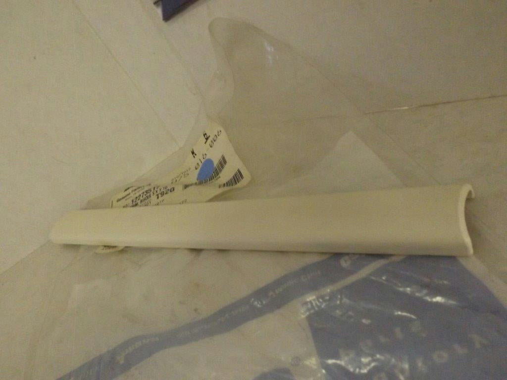 MAYTAG WHIRLPOOL REFRIGERATOR 12273517 TRIM (BSQ) NEW