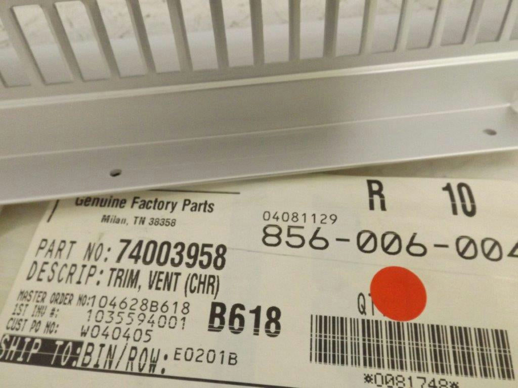 MAYTAG WHIRLPOOL STOVE 74003958 VENT TRIM CENTER NEW
