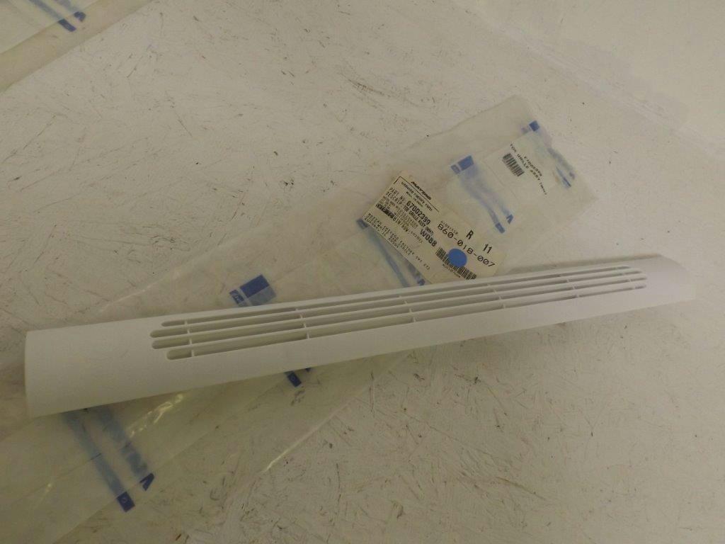MAYTAG WHIRLPOOL RERFRIGERATOR 67002399 TOE GRILLE ASSY (WHT) NEW