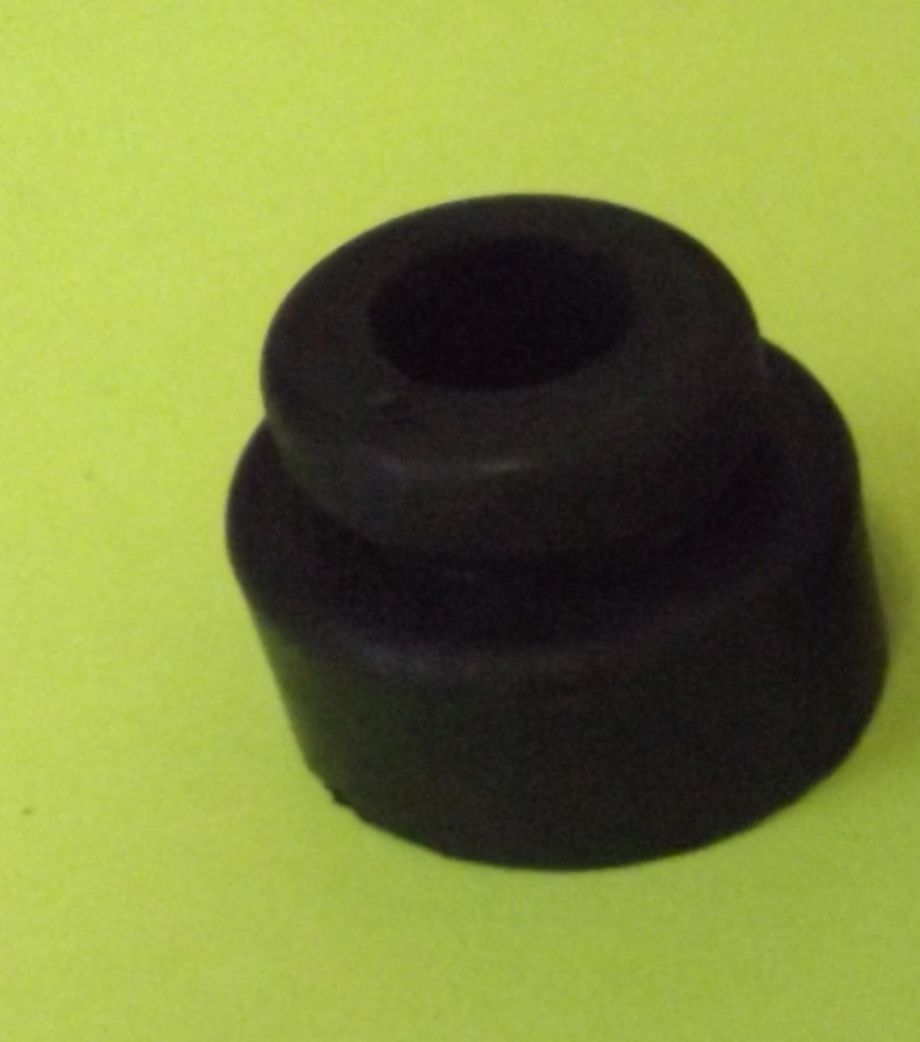 Whirlpool Refrigerator 10835901 67003493 Rubber Grommet (New)