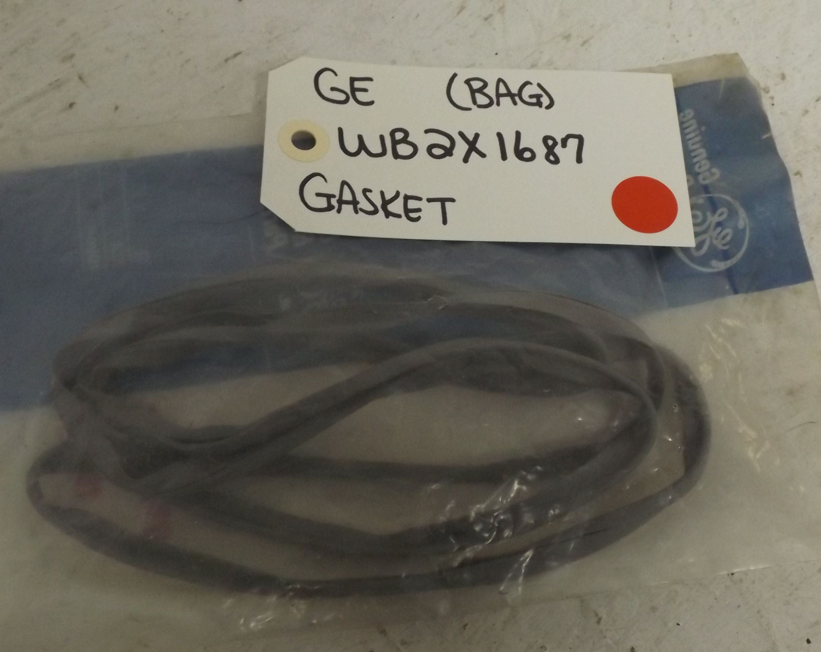GE  STOVE WB2X1687 GASKET (NEW)