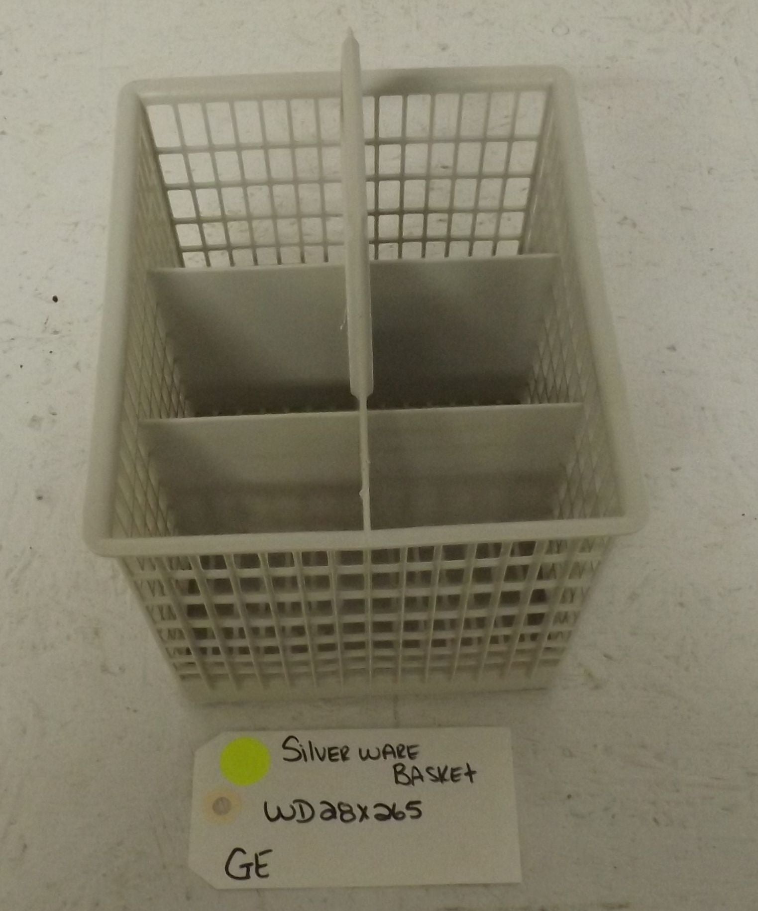 GE DISHWASHER WD28X265 SILVERWARE BASKET (USED)