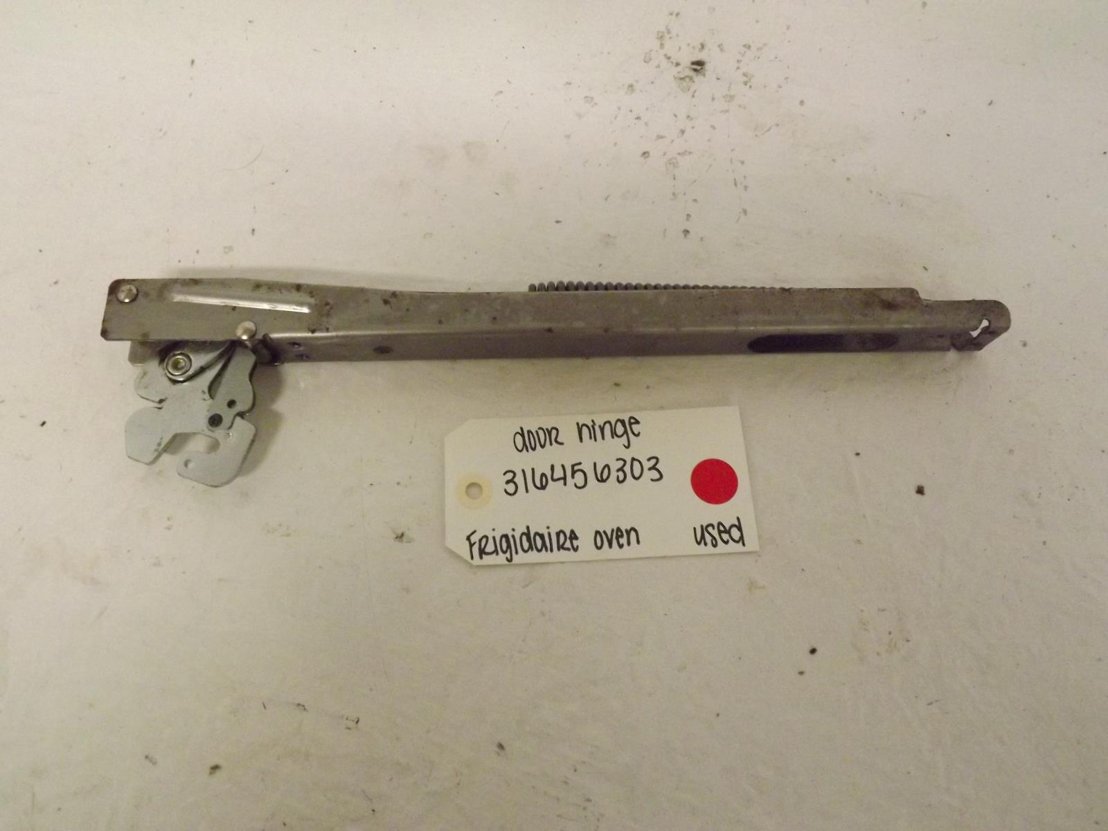 Frigidaire Oven 316456303 Door Hinge Used