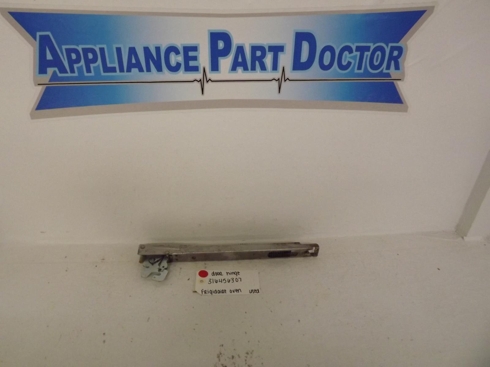 Frigidaire Oven 316456307 Door Hinge Used