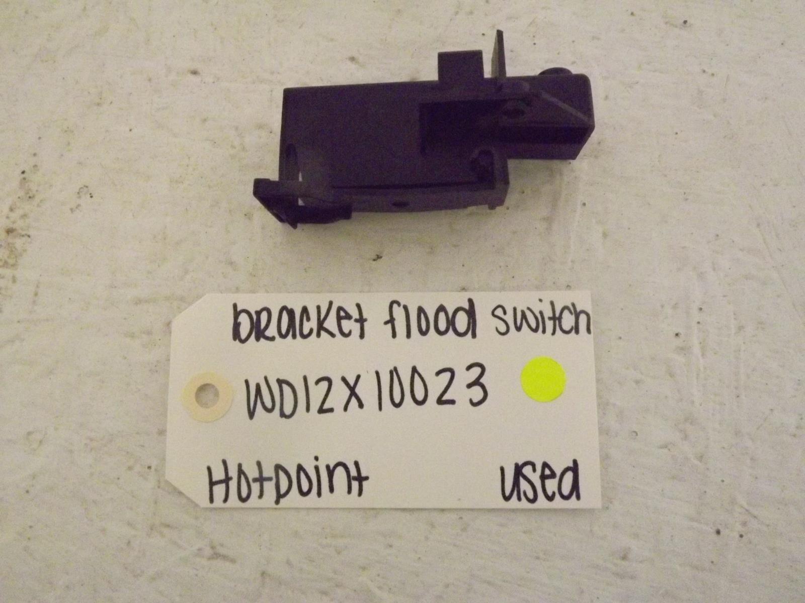 Hotpoint Dishwasher WD12X10023 Bracket Flood Switch Used
