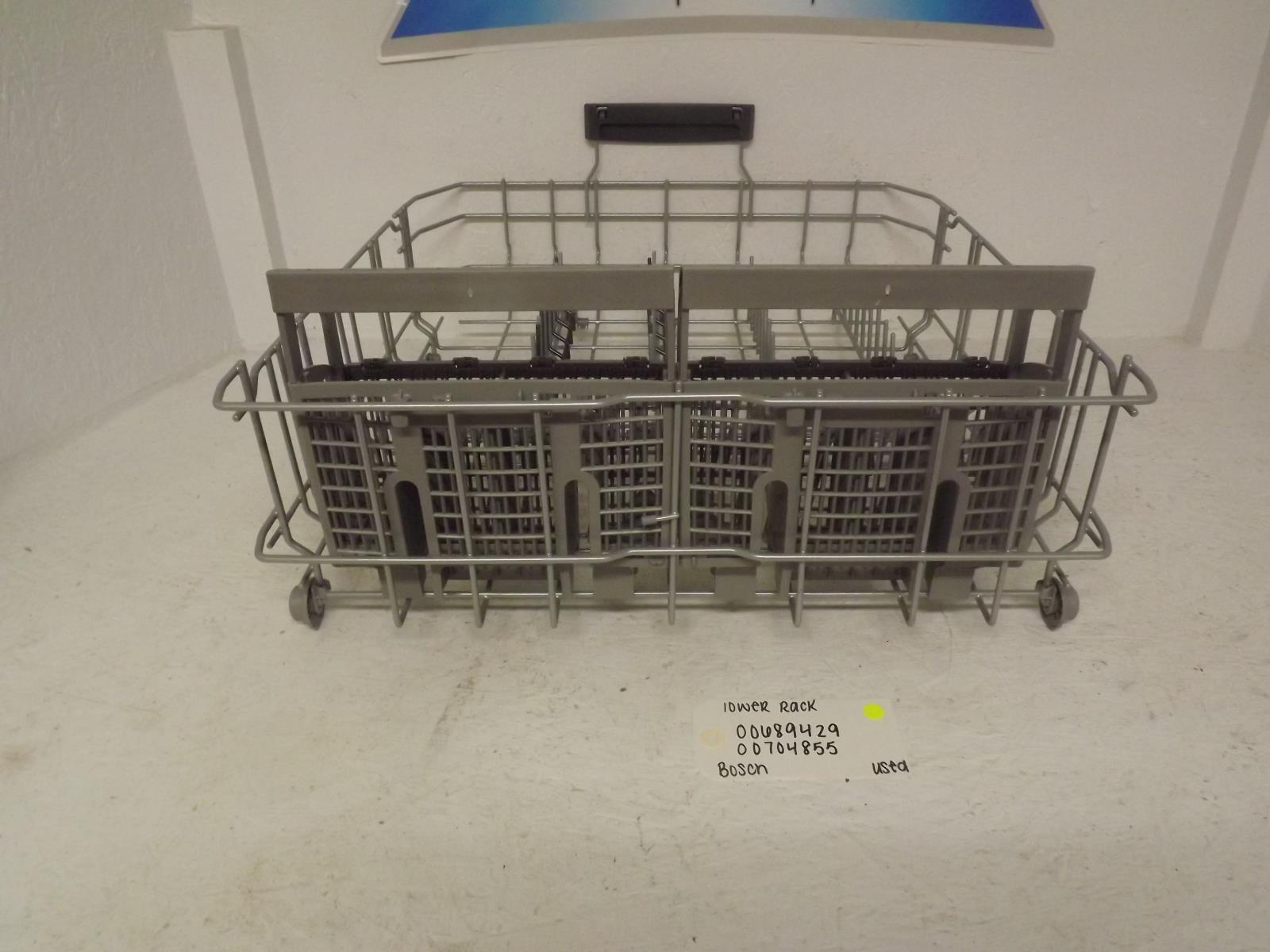 Bosch Dishwasher 00689429 00704855 Lower Rack Used
