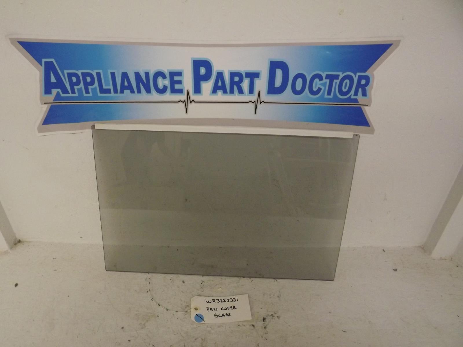 GE Refrigerator WR32X5331 Glass Pan Cover Used